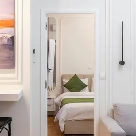 Lux 2 Bedroom Next To Metro Athens
