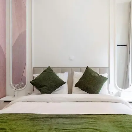 Lux 2 Bedroom Next To Metro * Αθήνα
